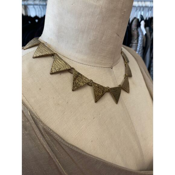 vintage 1980s gold triangle choker 80s jewelry zig zag jagged necklace - Picture 2 of 5